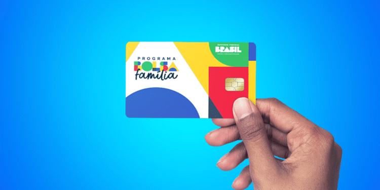 alerta no bolsa família: mudança hoje garante r$ 900 na conta dos brasileiros