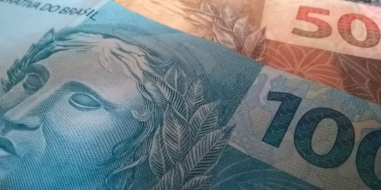 aumento de R$ 200 em benefício é confirmado, veja quem pode receber