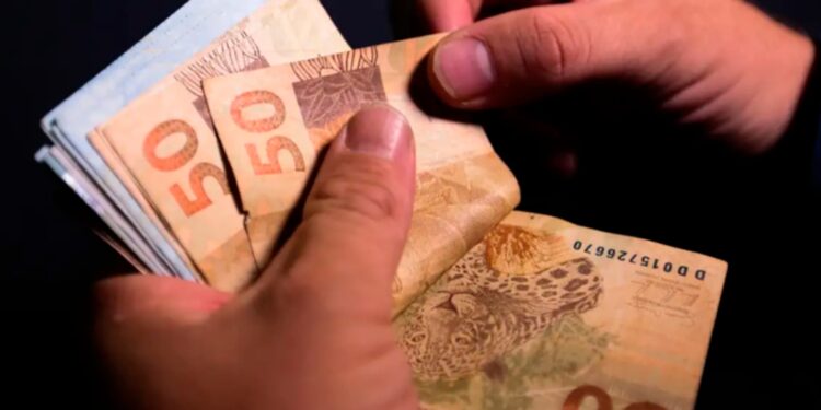 Brasileiros ainda podem sacar R$ 1,8 bilhão liberado pelo governo federal do FGTS Brasileiros ainda podem sacar R$ 1,8 bilhão liberado pelo governo federal do FGTS