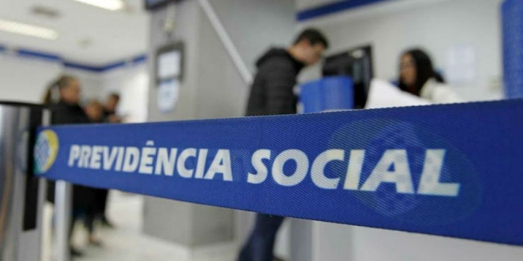 INSS vai dar renda de R$ 1.621,00 por mês para brasileiros e pagamento começa em agosto INSS vai dar renda de R$ 1.621,00 por mês para brasileiros e pagamento começa em agosto