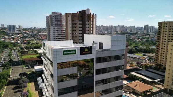 J17: O Que É a Instituição Financeira e Como Ela Atua no Mercado de Crédito